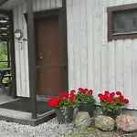 Laeeahon Omena House In The Middle Of Nature 木屋