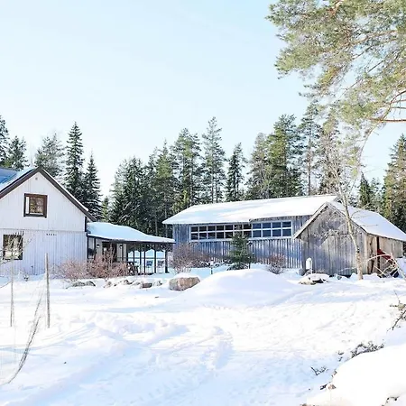 Laeeahon Omena House In The Middle Of Nature 木屋